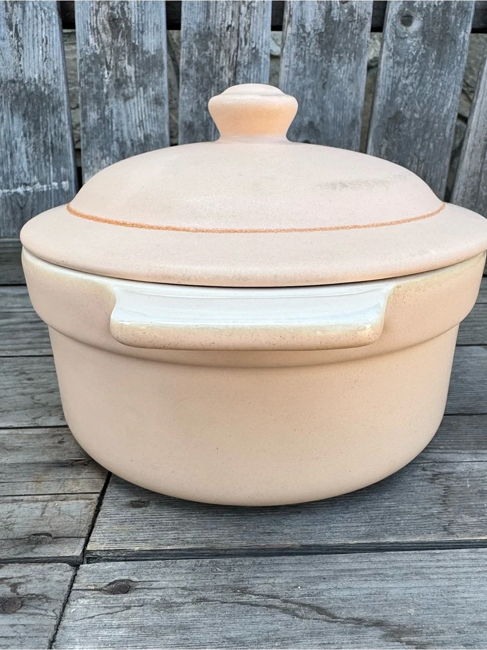 Vintage Treasure Craft Southwest Pastel Peach Casserole / Chili Pot with Lid